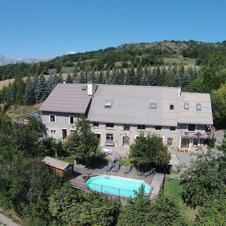 Chabottes Chambre D'Hotes La Grange Des Ecrins מראה חיצוני תמונה
